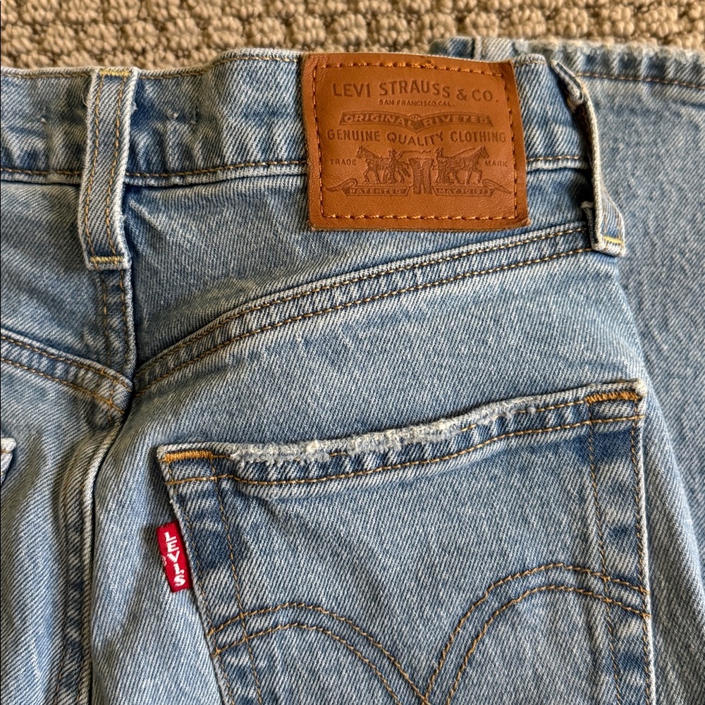 Levis Ribcage Bootcut Jeans - Picture 2 of 6